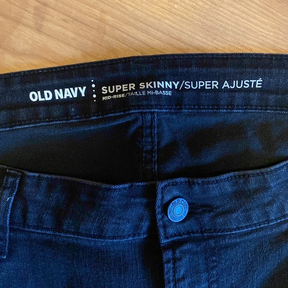 Old Navy Super Skinny Black Jeans, women’s size 16 Reg - Picture 4 of 7